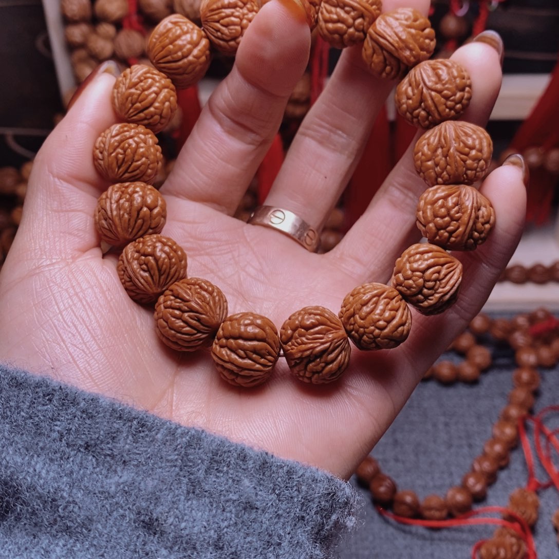 吊坠桃核龙纹桃枭