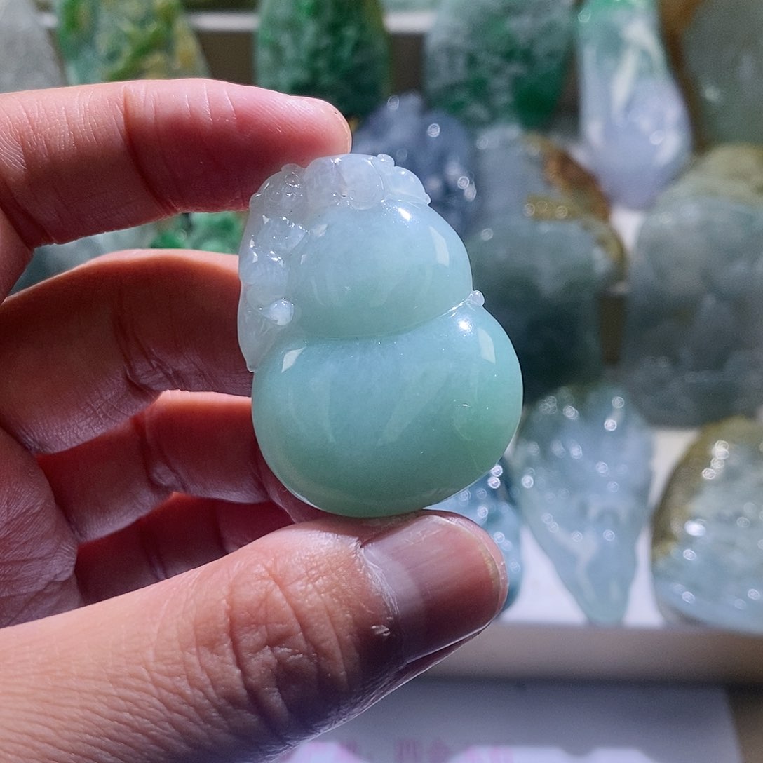 【闪购商品】翡翠颈饰未镶嵌葫芦