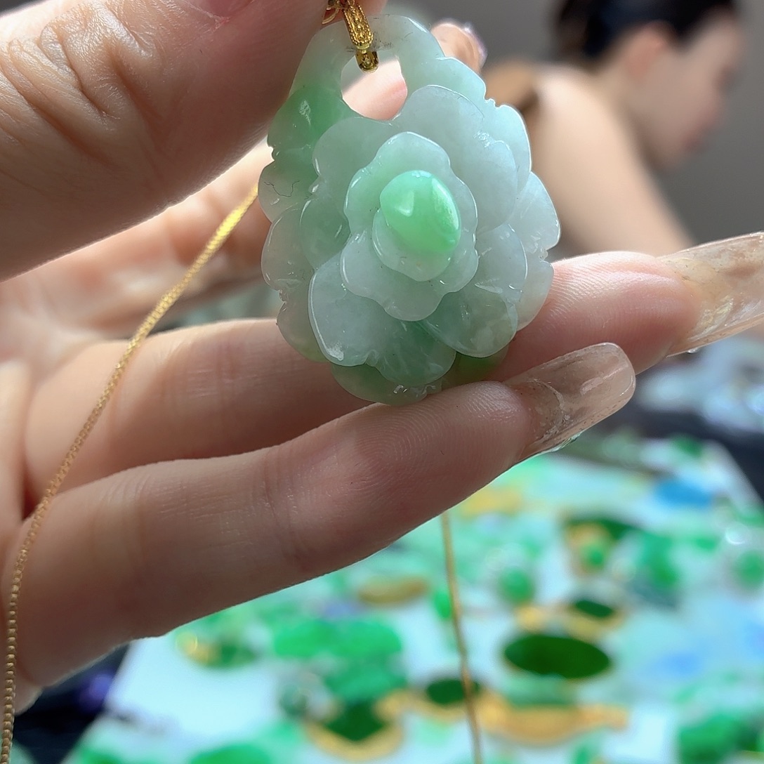颈饰未镶嵌翡翠翡翠
