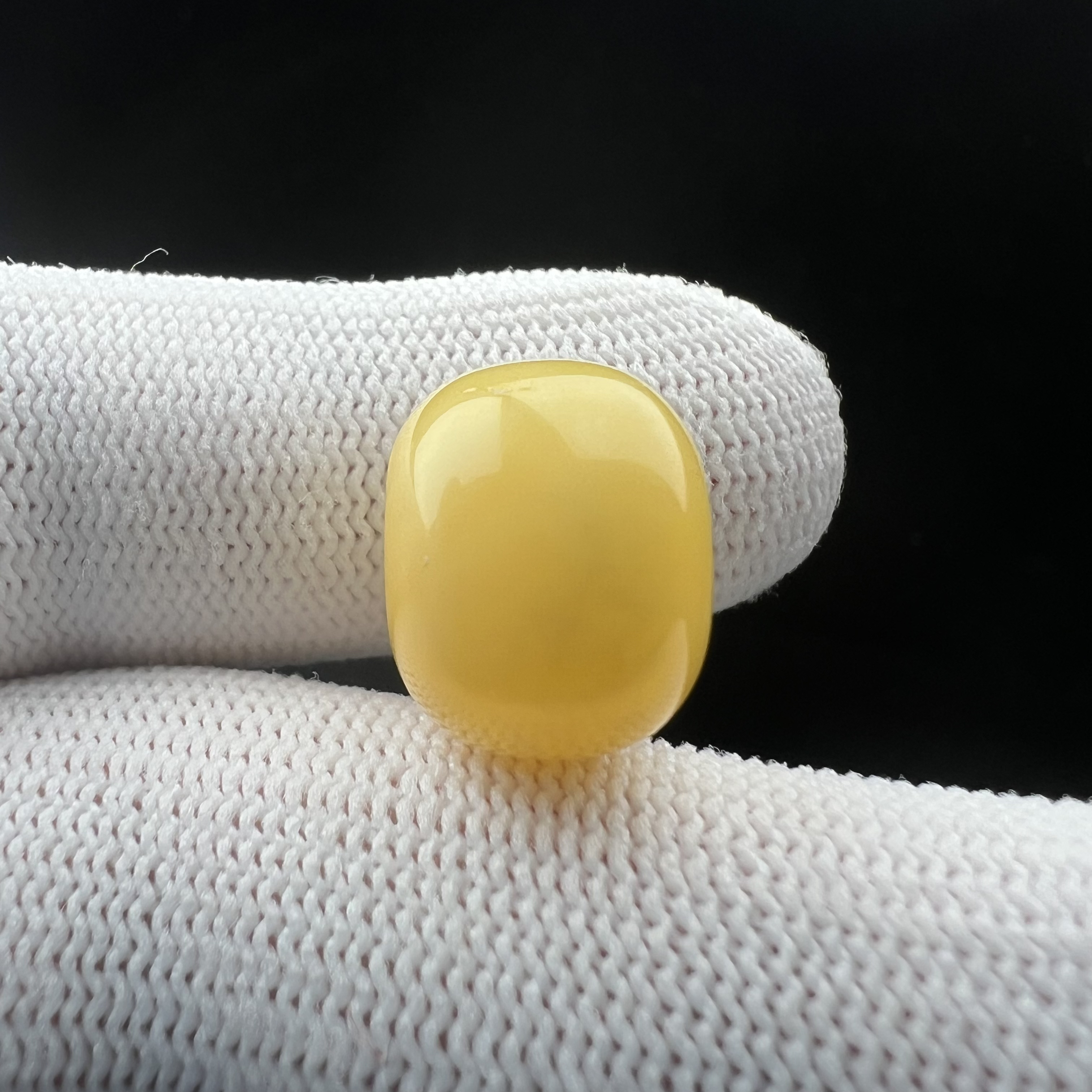 B4956天然原矿蜜蜡瑕疵特价墩子15.3*11.7mm支持复检假一罚十