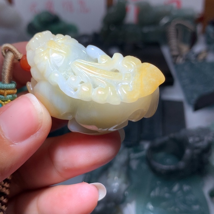 翡翠颈饰未镶嵌保真天然A货翡翠