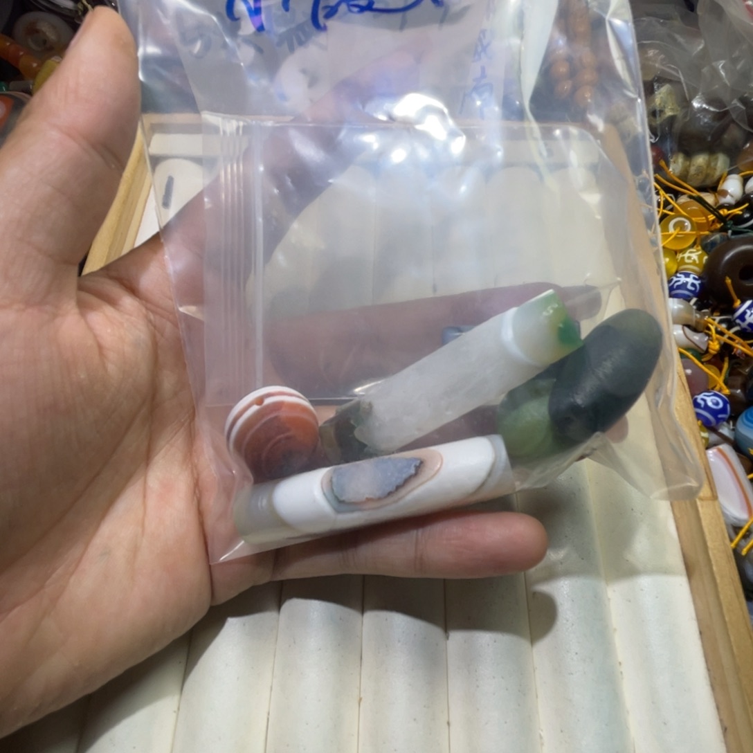 小***霞玛瑙/玉髓未镶嵌珠宝半成品