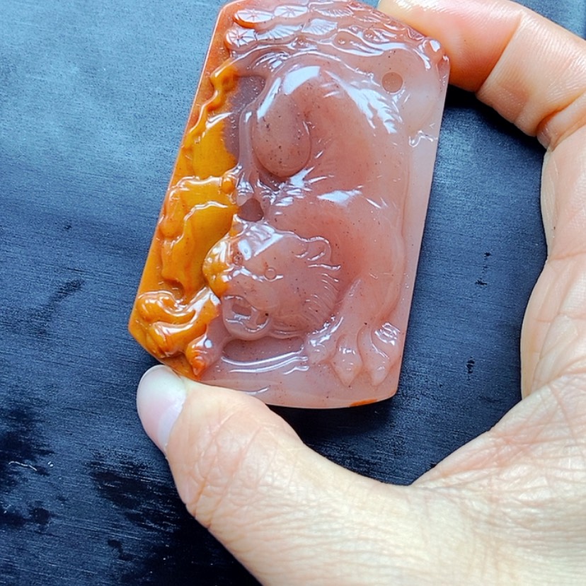 【闪购商品】石英质玉（黄龙玉）颈饰未镶嵌