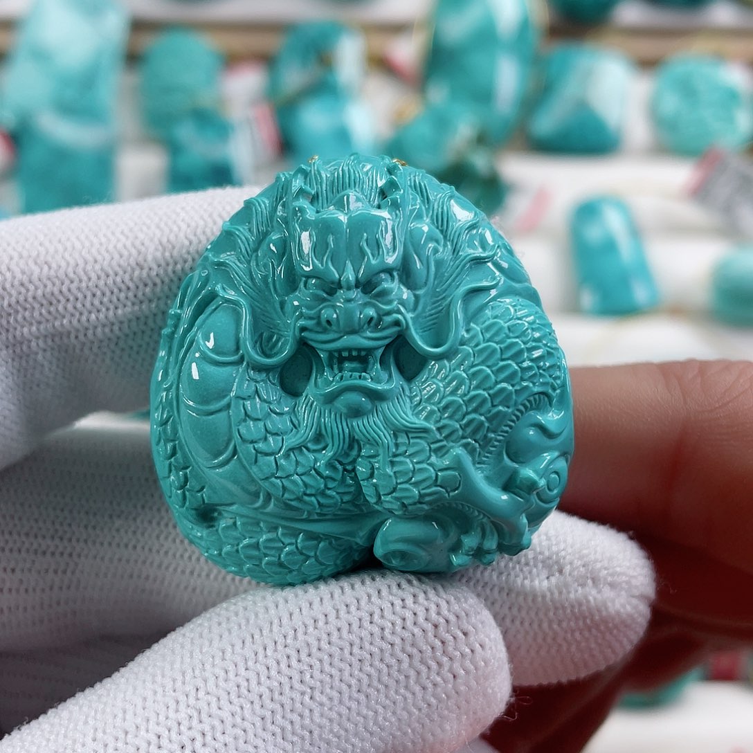 绿松石颈饰未镶嵌