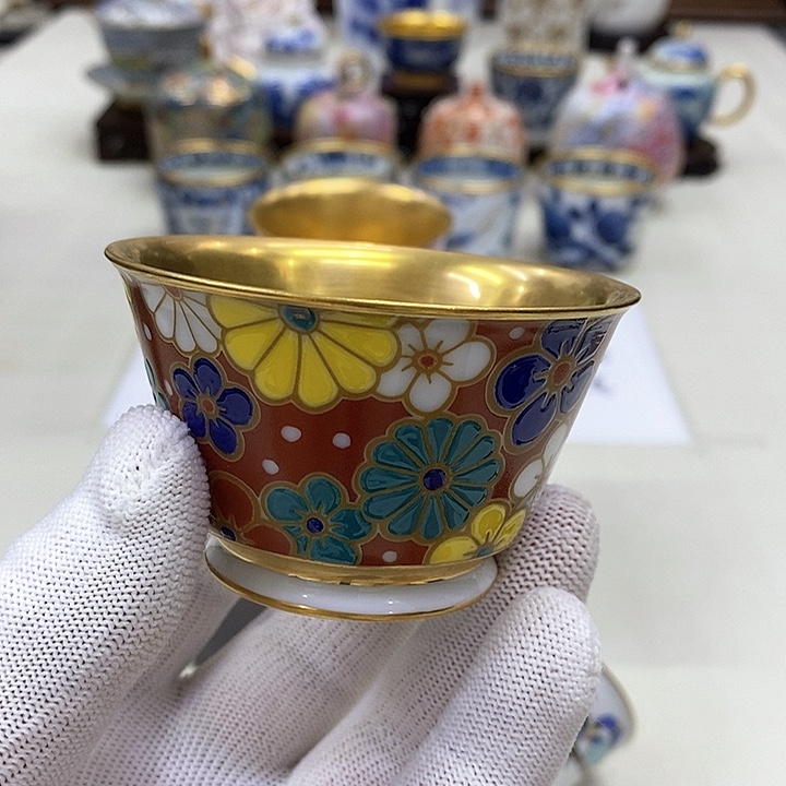 摆件进口瓷器美美美