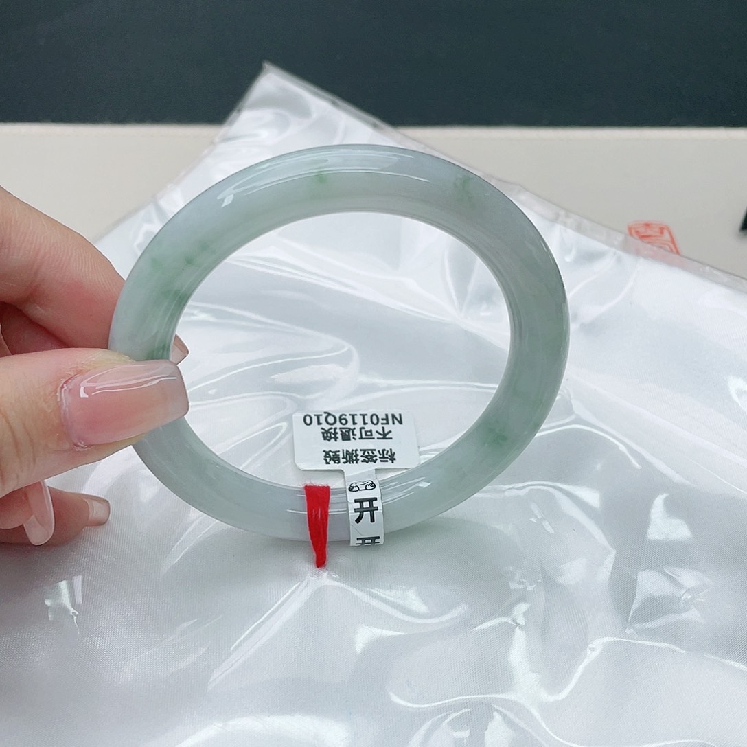 翡翠手镯未镶嵌圆57.3