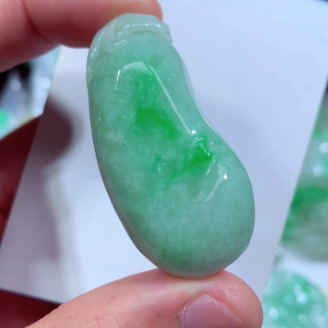 翡翠颈饰未镶嵌缅甸翡翠