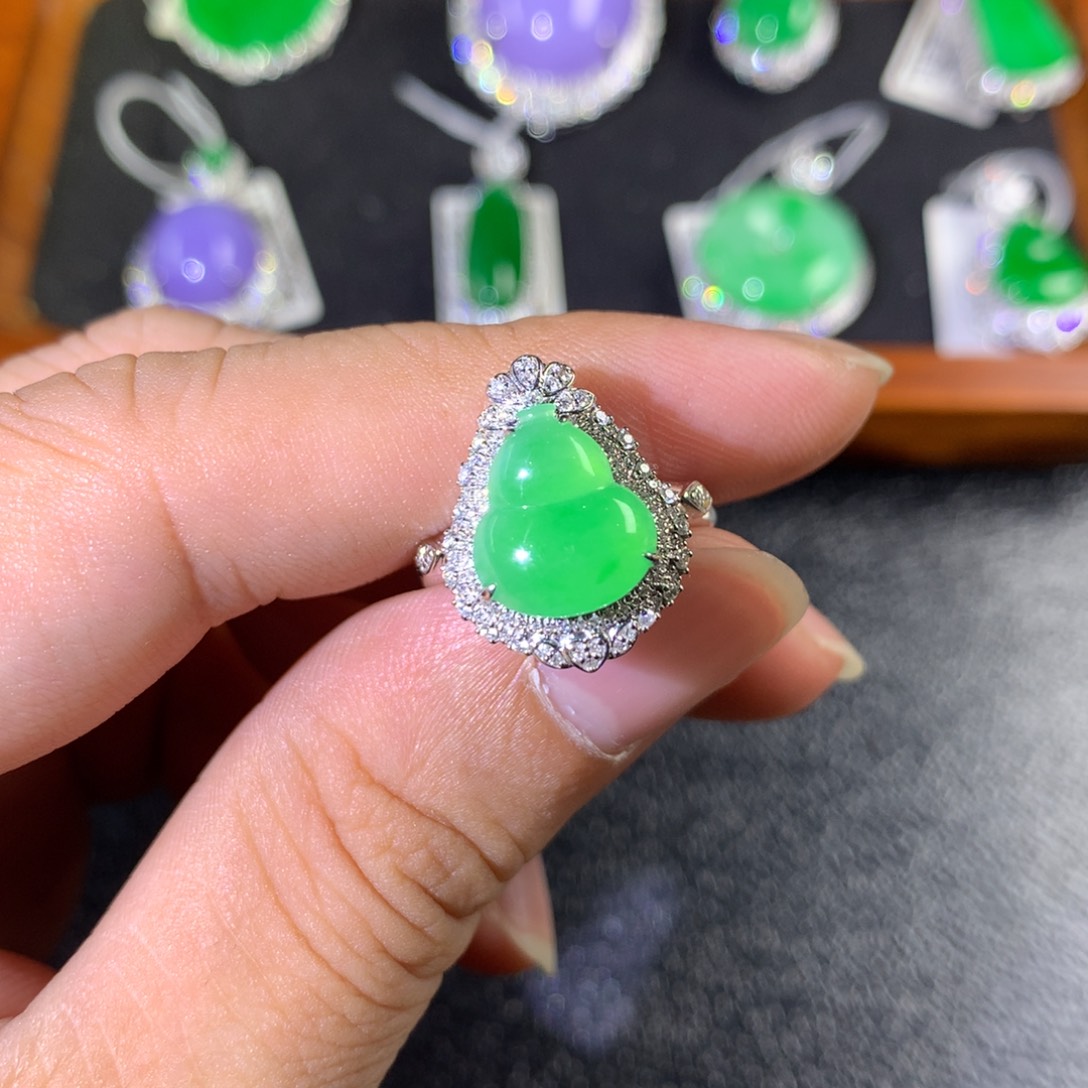 翡翠18K金镶嵌戒指两用款