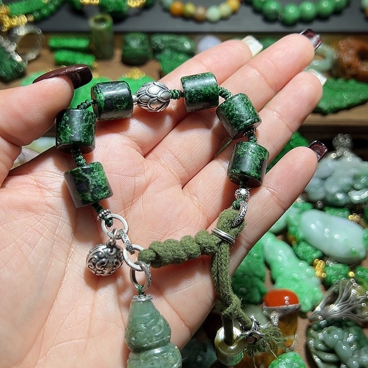 翡翠手串银S925镶嵌翡翠手串