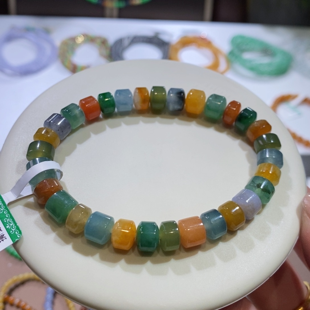 翡翠手链未镶嵌彩虹桶珠