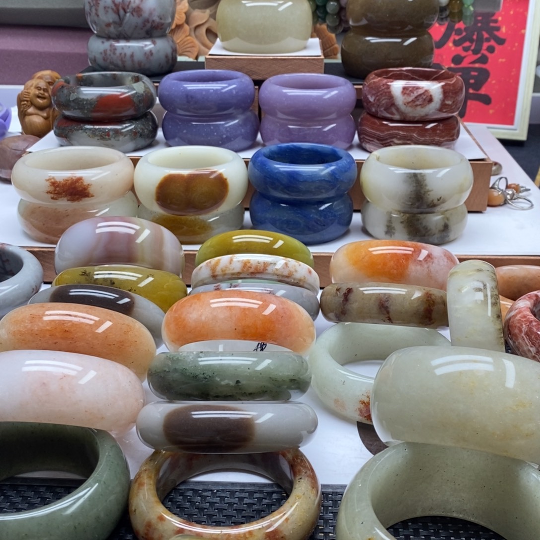 @***@石英岩玉手镯未镶嵌