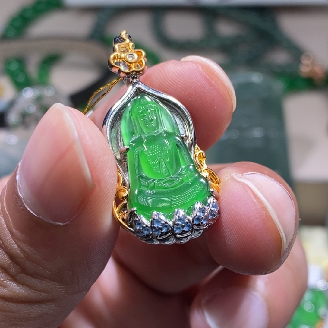 吊坠(不含链)未镶嵌翡翠观音