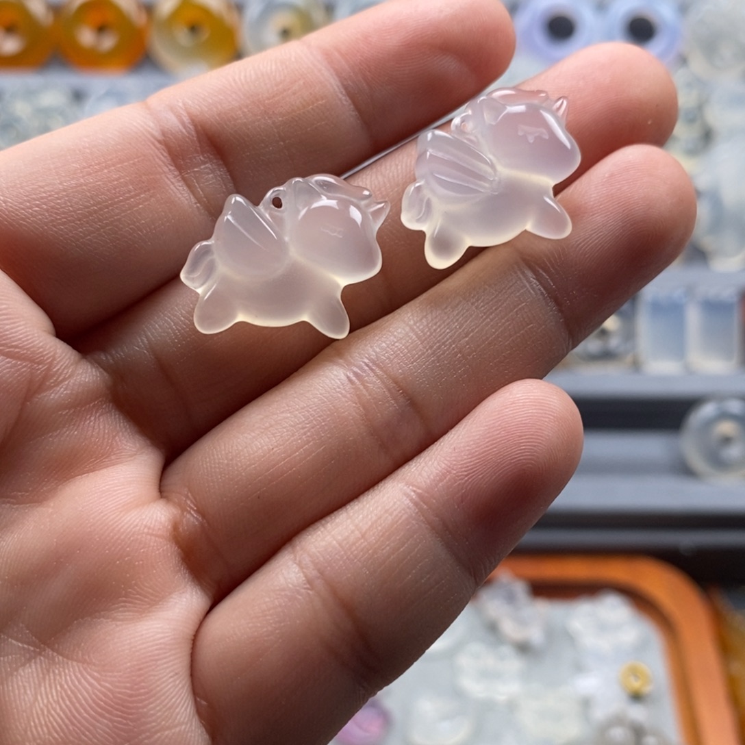 玛瑙/玉髓未镶嵌颈饰独角兽