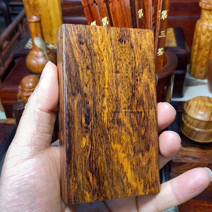 黄花梨/降香黄檀烟盒细烟整包