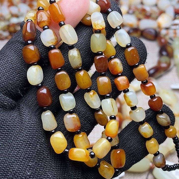 和田玉未镶嵌手链