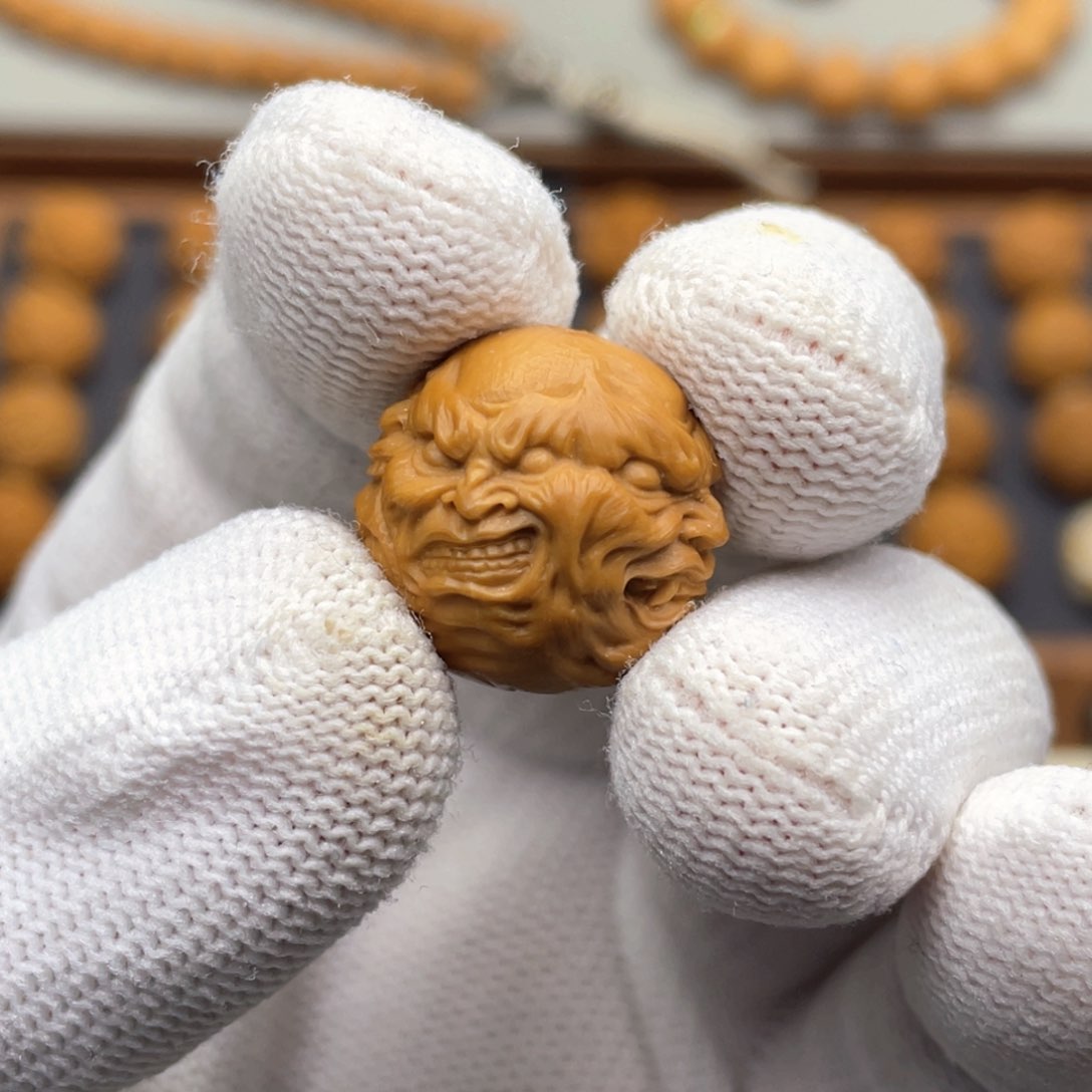 猴头核桃吊坠三面恶僧