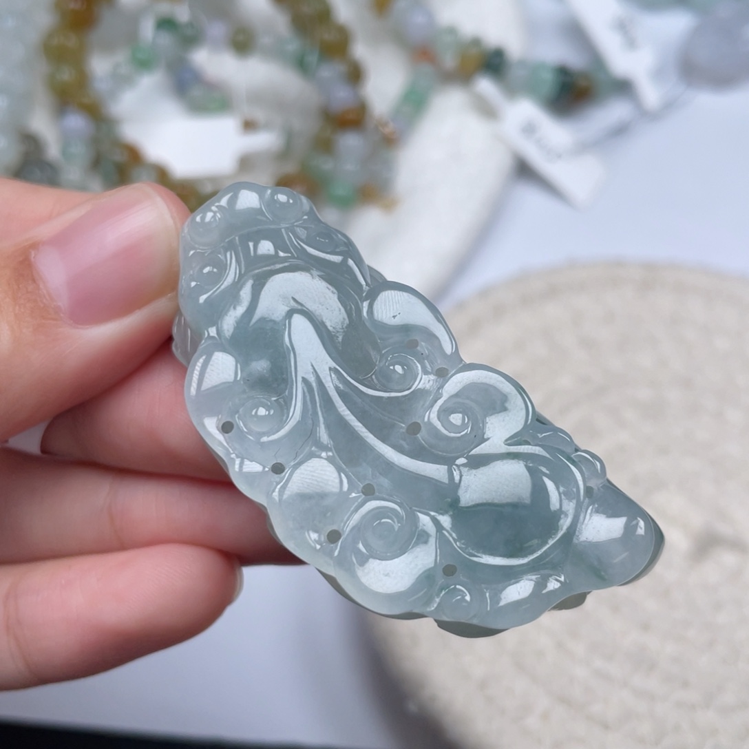 翡翠未镶嵌颈饰天然A货缅甸翡翠
