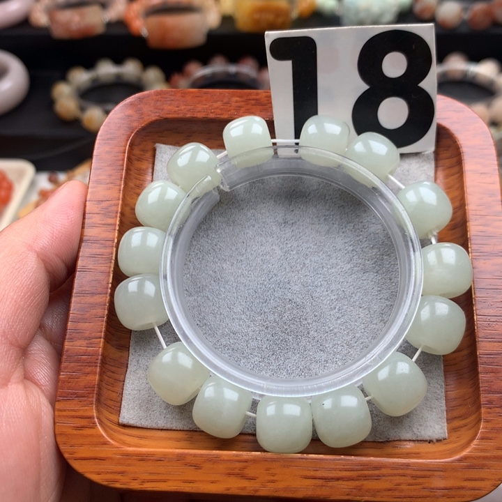 石英质玉手链未镶嵌