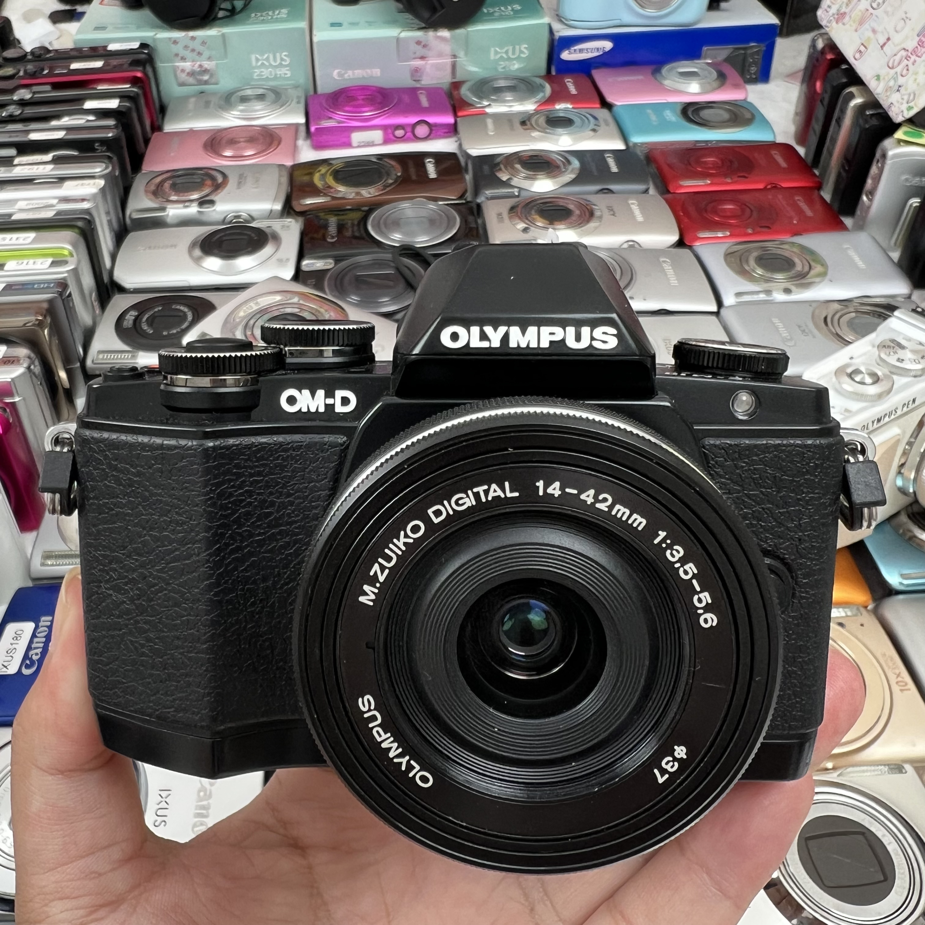 95新 Olympus/奥林巴斯 E-M10黑色 微单相机14-42套机 