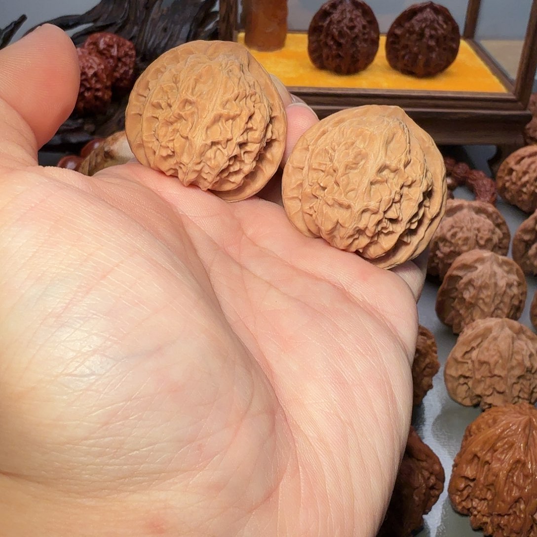 文玩核桃把件39.5尺寸邢台宫灯