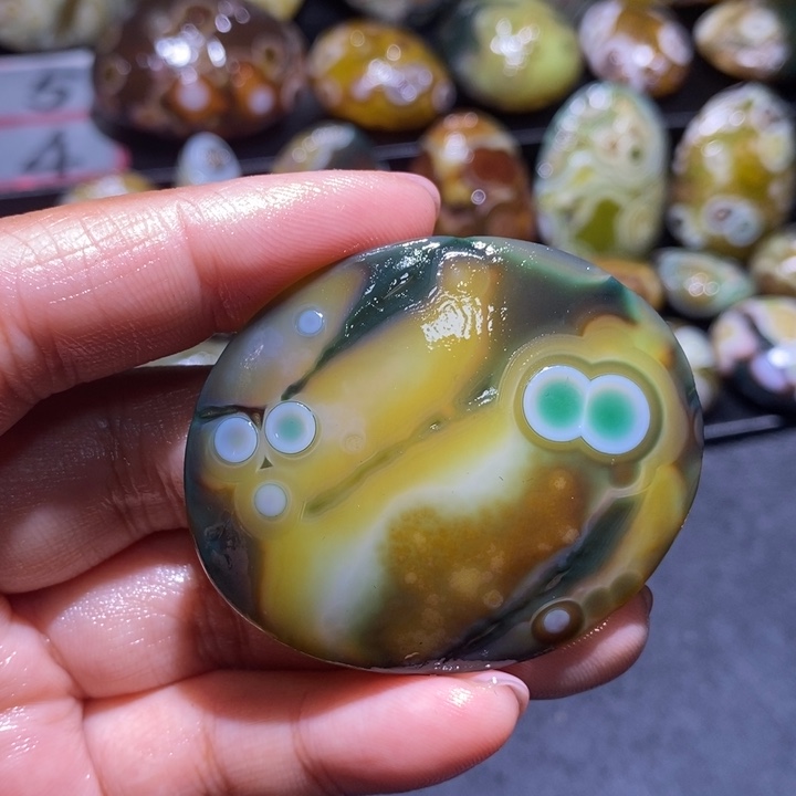 玛瑙/玉髓未镶嵌珠宝奇石112