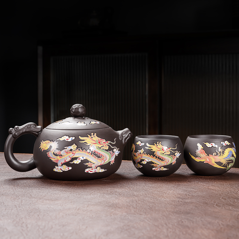 紫砂变色龙凤大壶(一壶两杯）