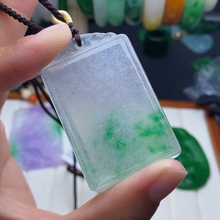 翡翠未镶嵌颈饰176手串