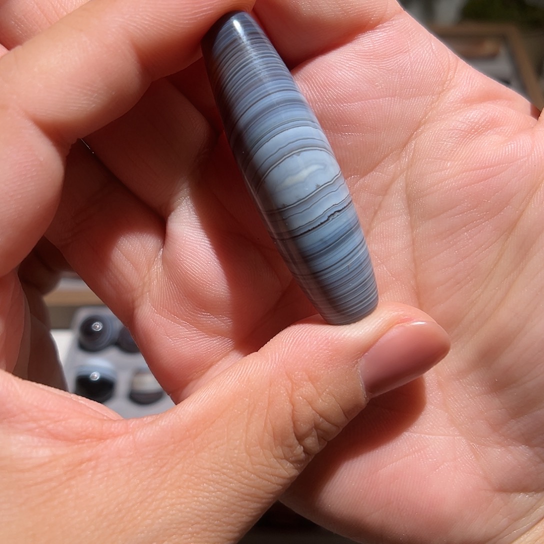 罗***阳玛瑙/玉髓未镶嵌颈饰