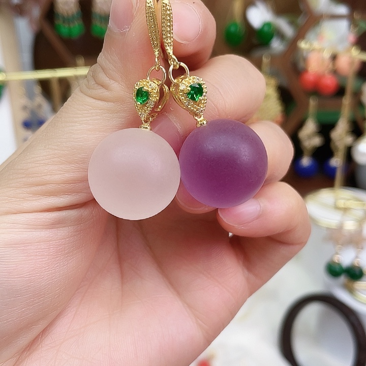 石英质玉耳钉合金夜明香白色大珠