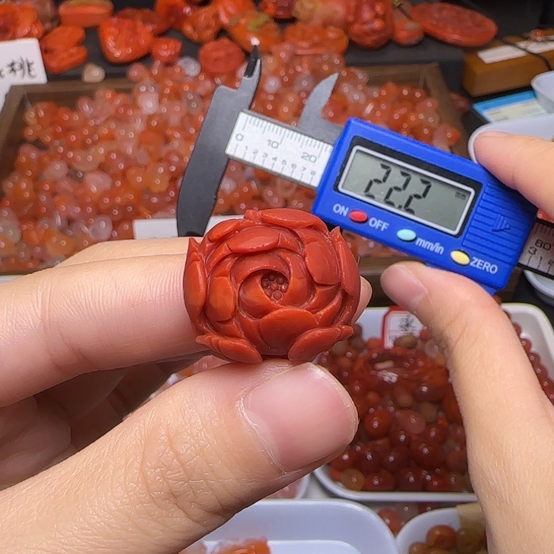 南红玛瑙未镶嵌颈饰