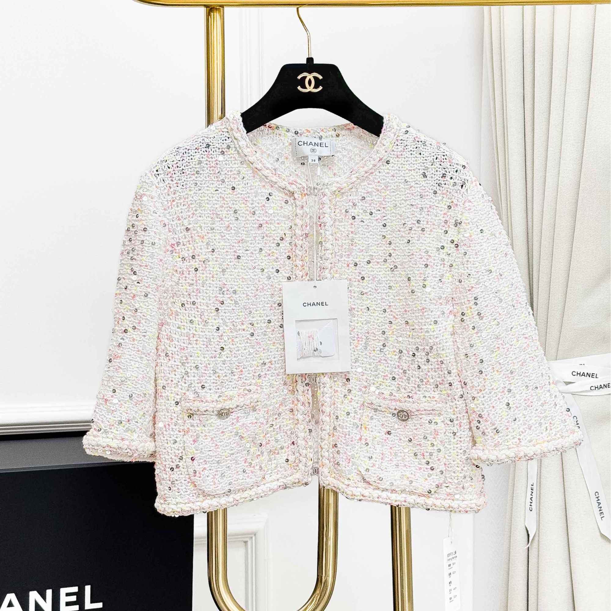 99新 Chanel/香奈儿 38码 白色拼彩色亮片 镂空 中袖 针织 开衫