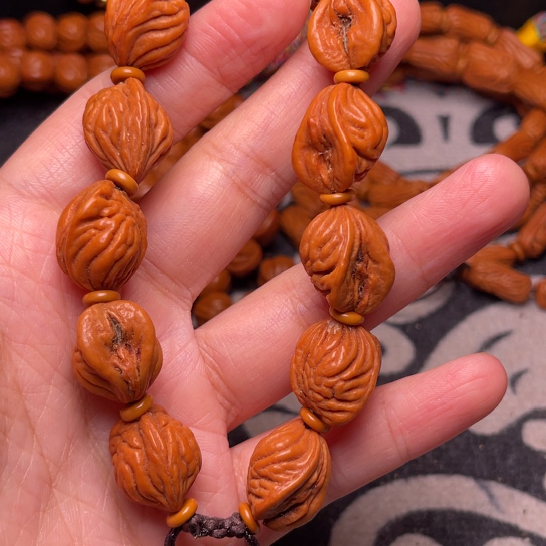 手串桃核龙纹桃核