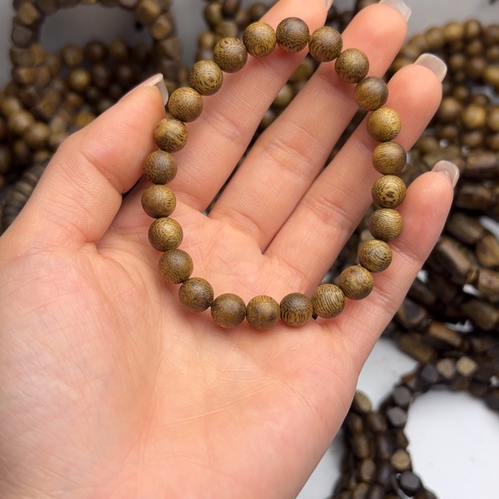 沉香沉香碎屑种植奇楠卡08，4.5克