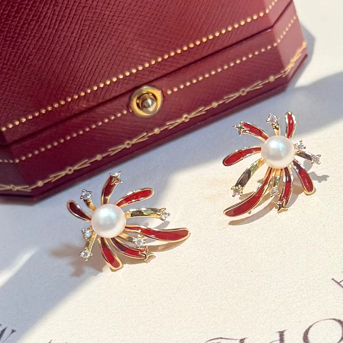 烟花珍珠耳钉，非常漂亮红色素款