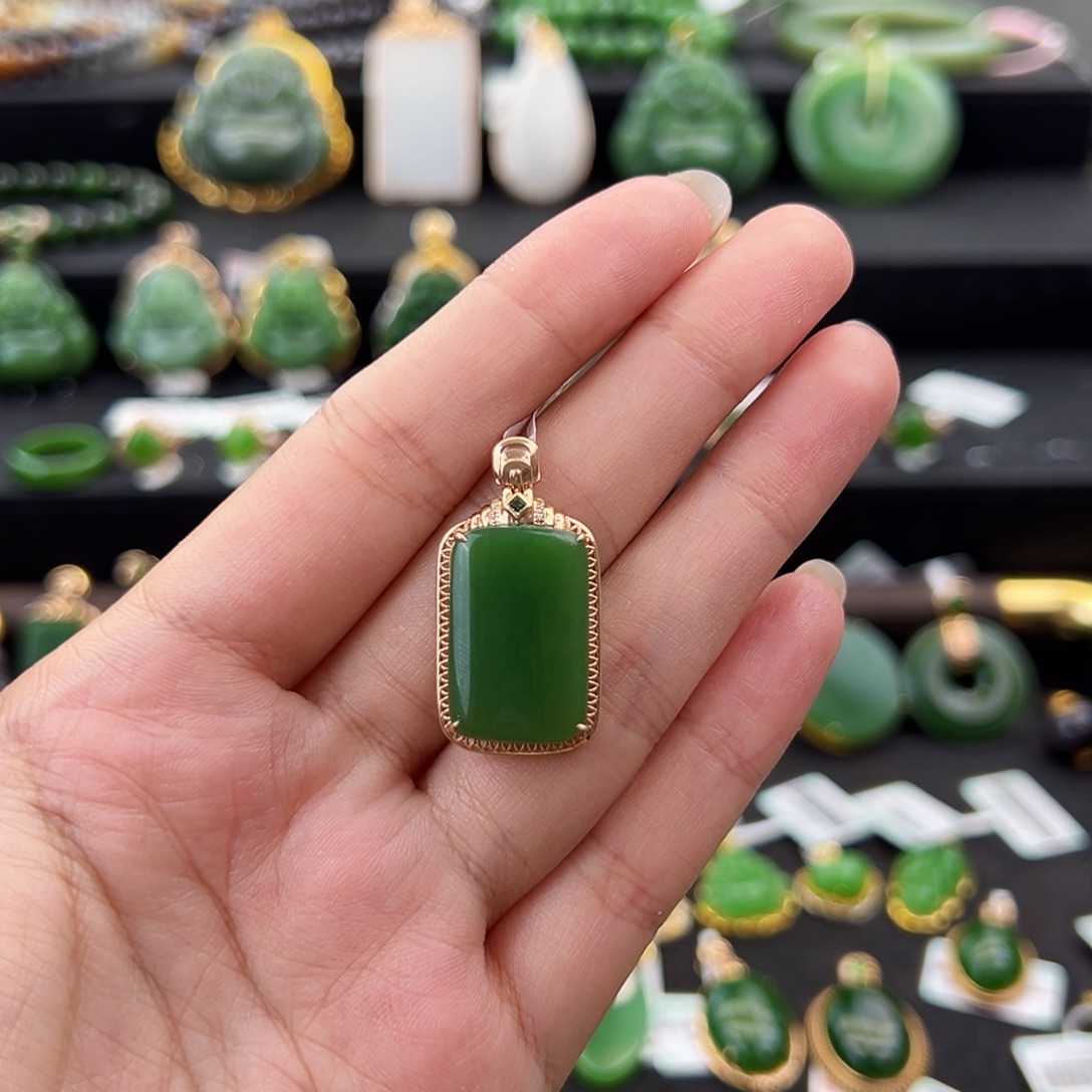༒***༒和田玉（碧玉）18K金镶嵌吊坠(不含链)