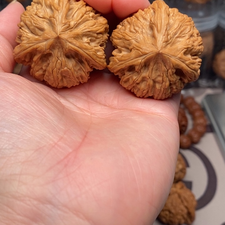 文玩核桃吊坠文山奔