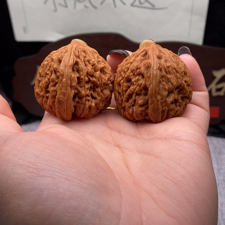 喝***吗文玩核桃吊坠南疆石