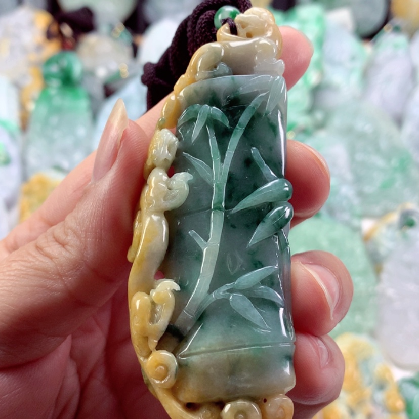 【闪购商品】翡翠吊坠(不含链)未镶嵌