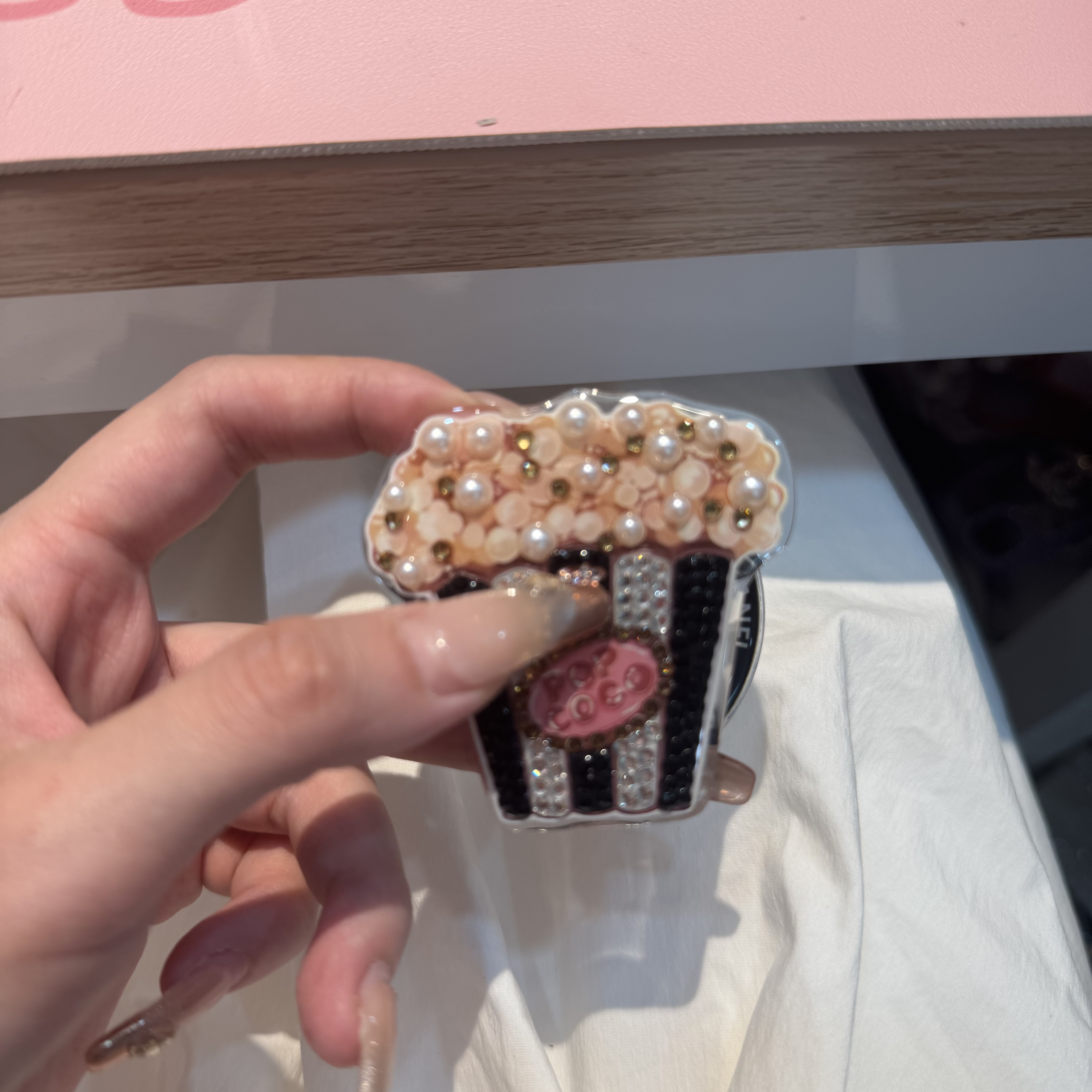 轻奢手作贴钻爆米花磁吸支架