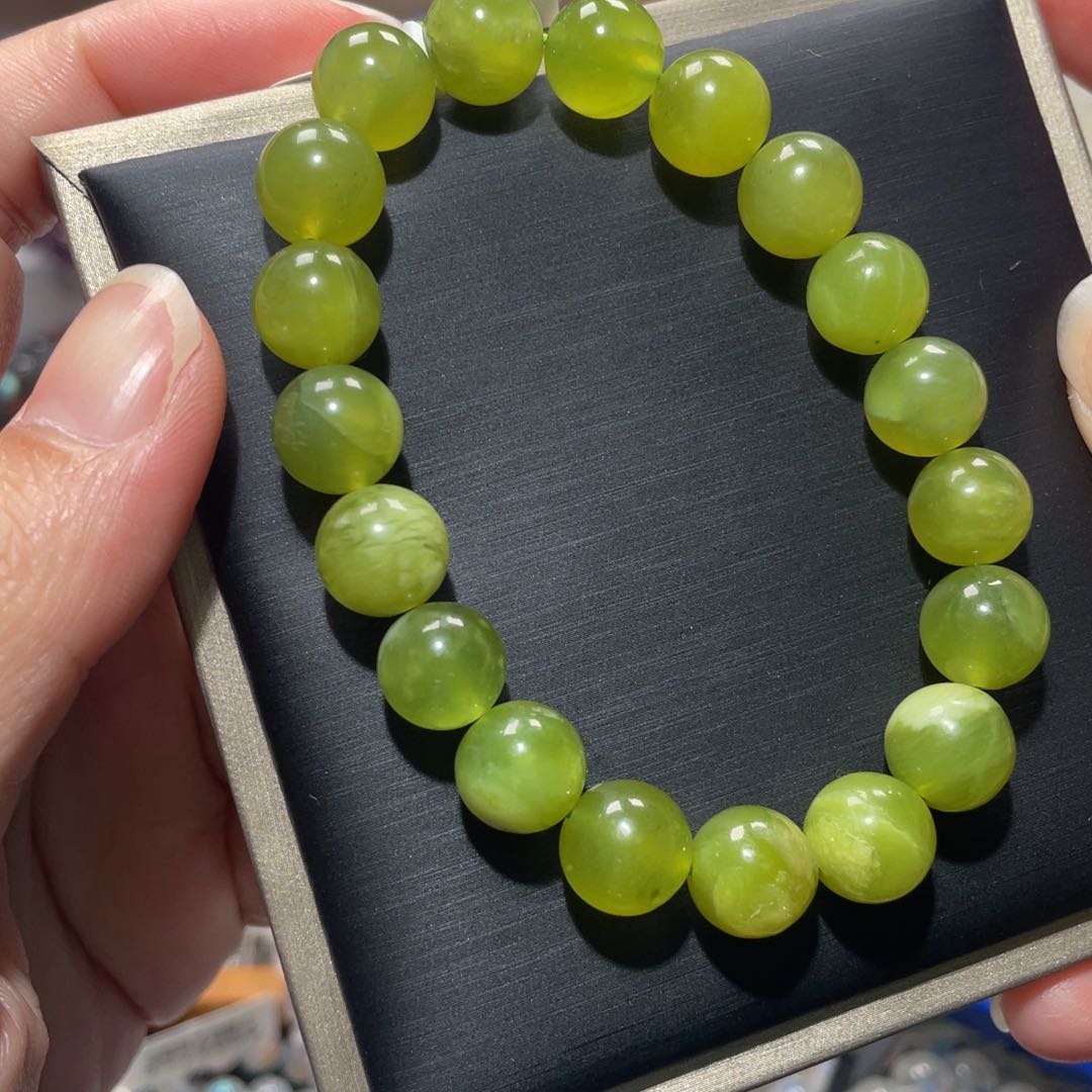 水晶手链未镶嵌岫玉青提奶盖手链10.5mm