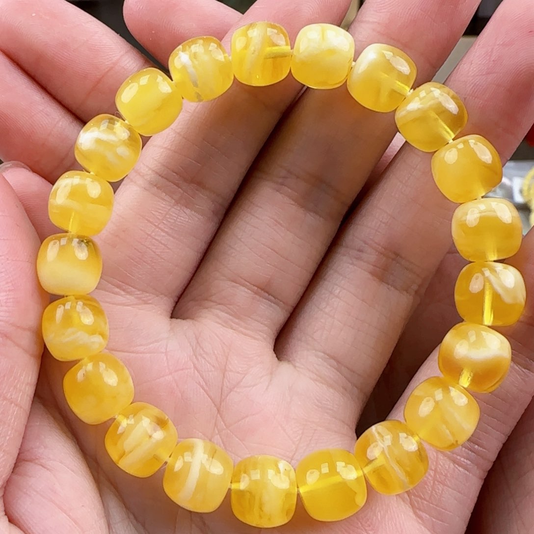 琥珀裸石未镶嵌蜜蜡