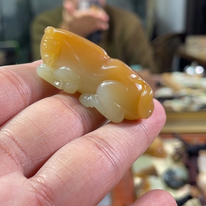 颈饰未镶嵌南红玛瑙