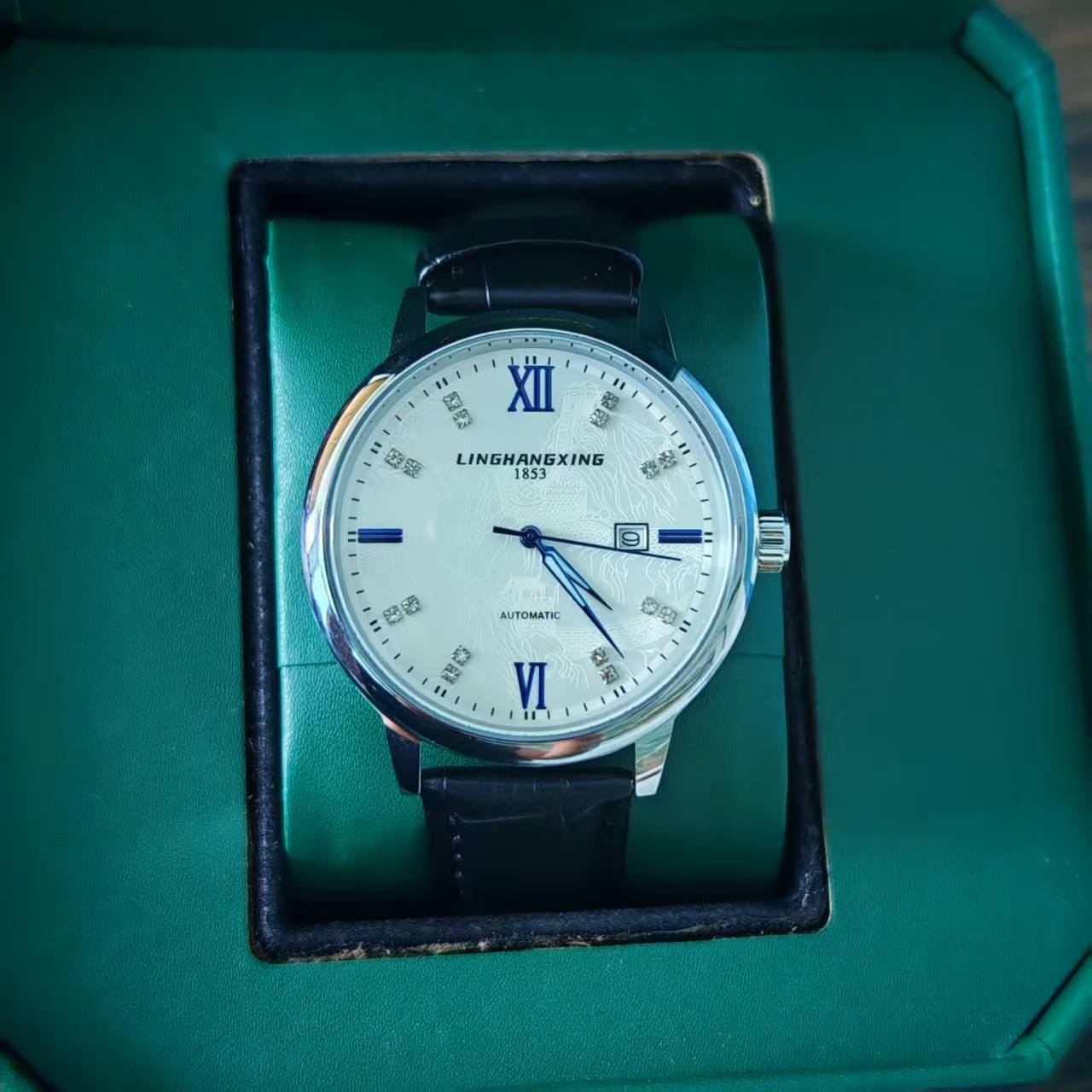 L89长城黑皮带全自动镂空夜光防水单日历高端手表-自然