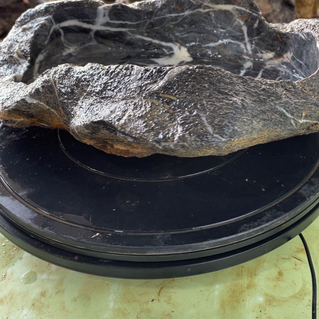 红陶了*了灵璧石是世界著名