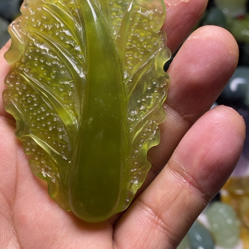 【闪购商品】蛇纹石玉颈饰未镶嵌