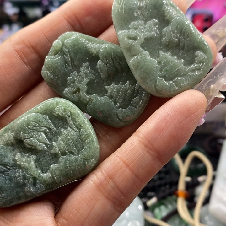 翡翠吊坠(不含链)未镶嵌