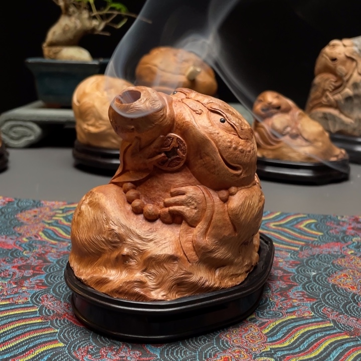 止***殇香榧木金蟾荔枝木香炉