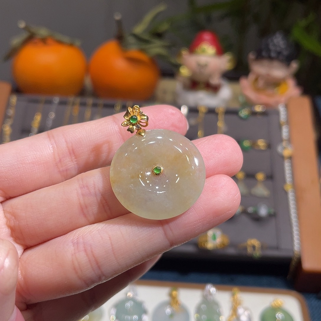 翡翠吊坠(不含链)18K金镶嵌冰黄平安扣