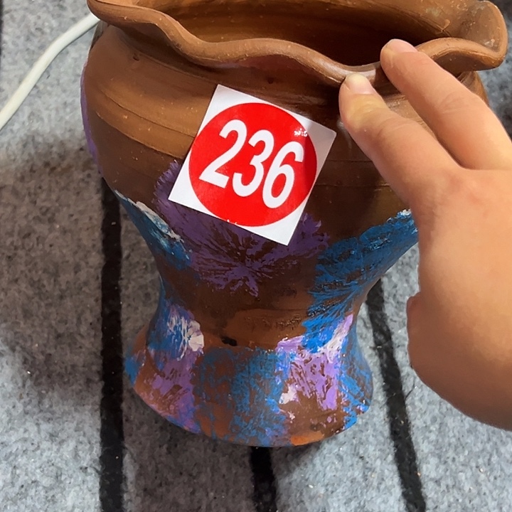 236号瑕疵带孔高19口17带孔