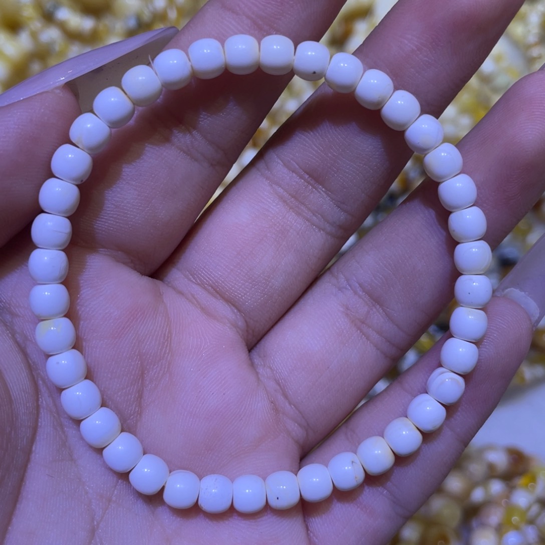 蜜蜡未镶嵌珠宝奇石5m